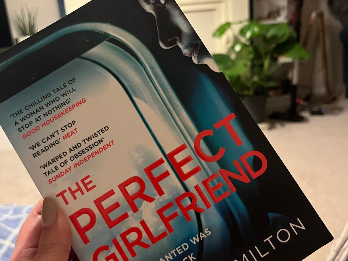 The Perfect Girlfriend – Karen&nbsp;Hamilton